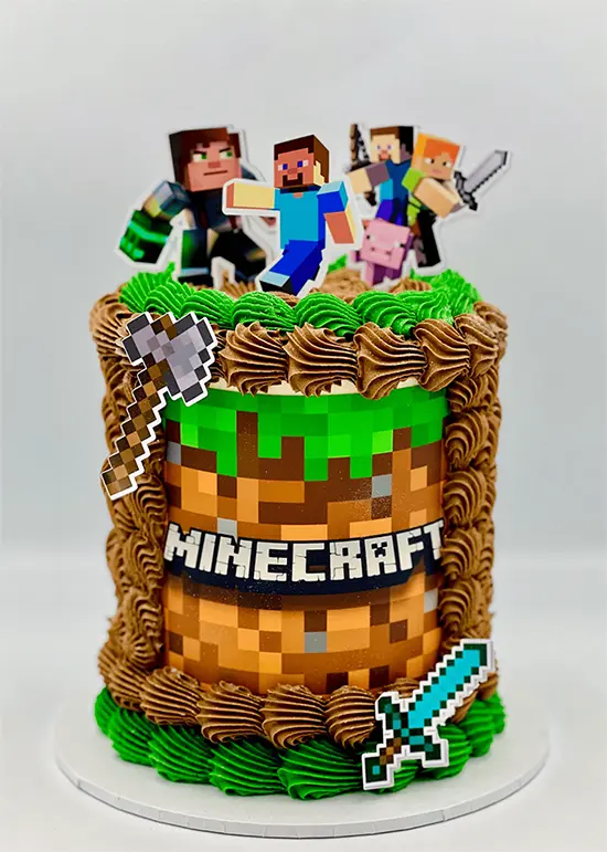 Grass-block or Creeper cake with pixel accents